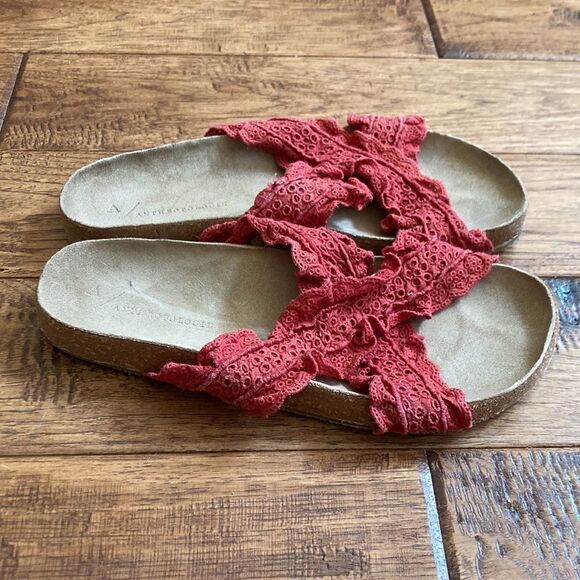 ANTHROPOLOGIE Bianca Ruffled Slide Sandals in Red - Picture 4 of 7